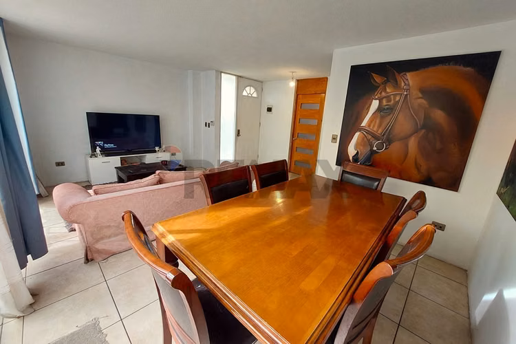 Casa de 5 dormitorios y 3 baños - Imagen 5