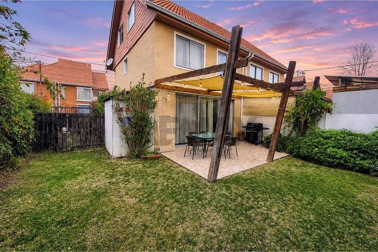 Casa de 5 dormitorios y 3 baños de 181mts2 total - Imagen 1