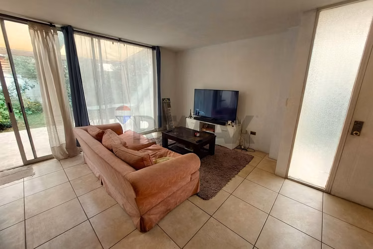Casa de 5 dormitorios y 3 baños - Imagen 4