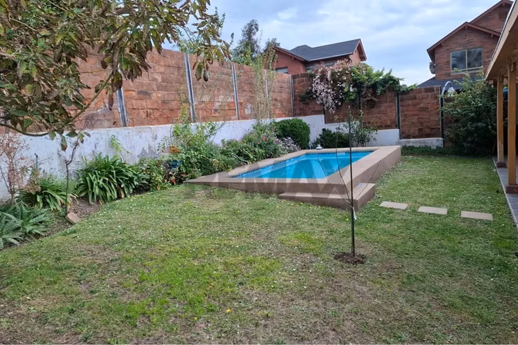 Casa familiar con piscina en sector las pircas - Imagen 22