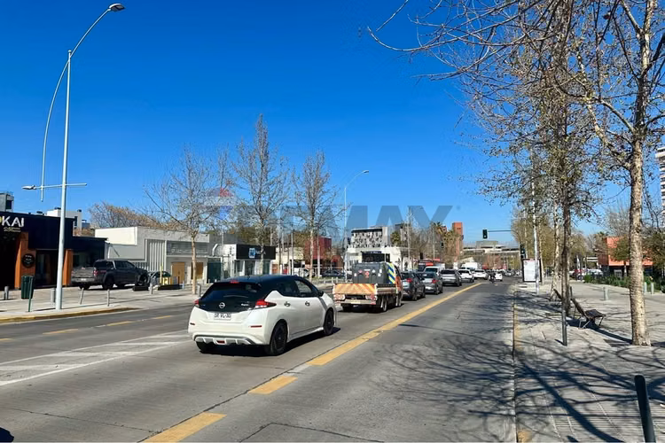 Local comercial av vitacura 19 m frente 6 estac - Imagen 30
