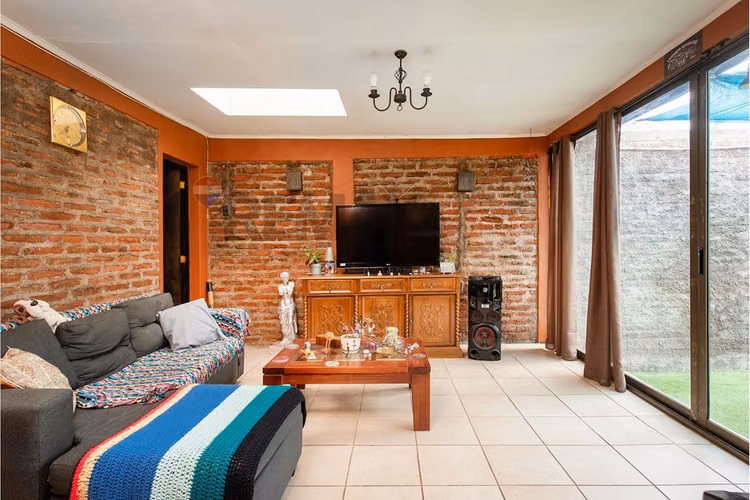 Oportunidad venta casa con piscina, quinta normal