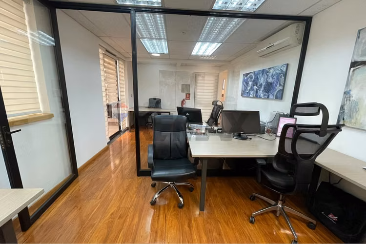 Oficina en mercoandes cerca a huechuraba - Imagen 6