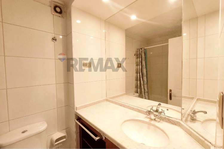 Arriendo depto 2d2b amplio con terraza y estac - Imagen 13