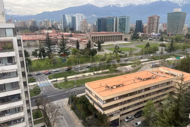 Acogedor dpto con vista! metro escuela militar - Imagen 14