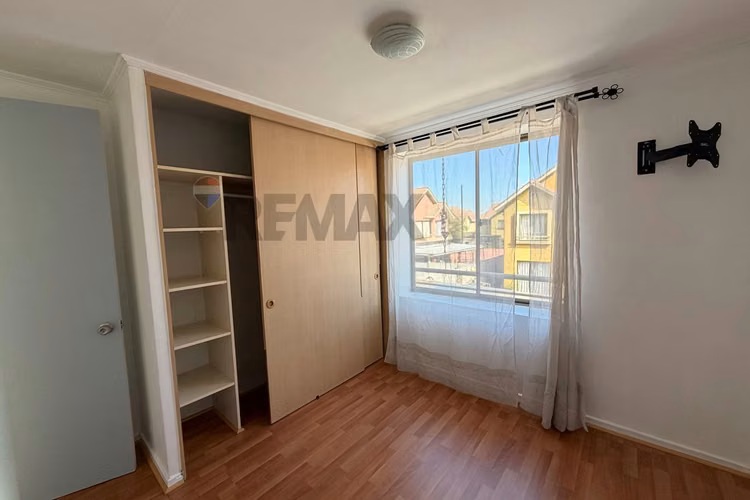 Casa excelente conectividad y gran patio