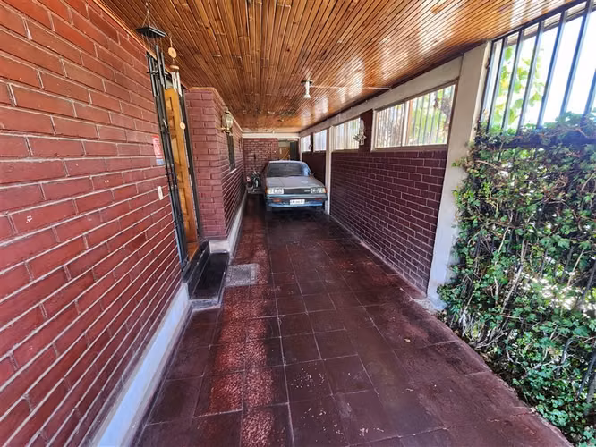 CASA WALKER MARTINEZ 2001 - Imagen 3