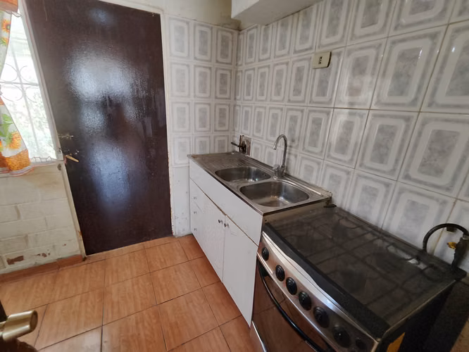 OPORTUNIDAD CASA EN VENTA EN PUDAHUEL 2 DOR - Imagen 7