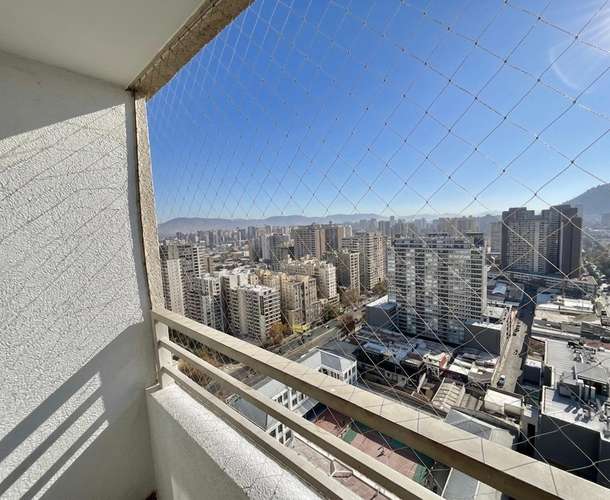 VISTA NORTE DESPEJADA A PASOS DEL METRO IRARRÁZAVAL - Imagen 17