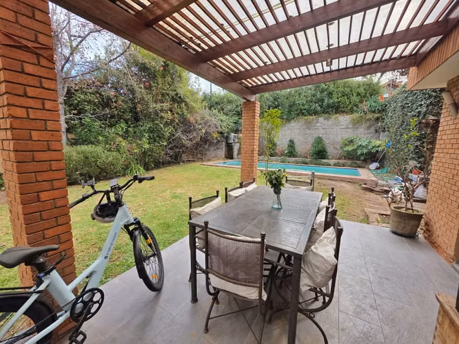 CASA EN VENTA SAN CARLOS DE APOQUINDO EN CONDOMINIO - Imagen 4
