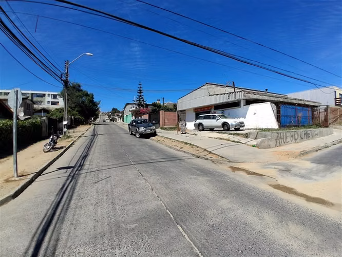 LOCAL COMERCIAL Avenida Los Carrera - Imagen 2