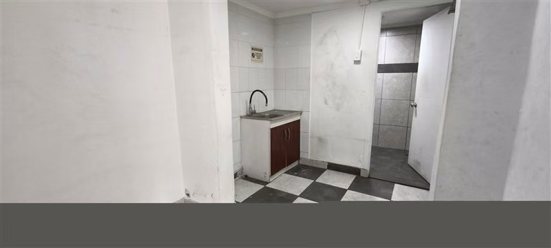 BODEGA Antonia López de bello, recoleta - Imagen 9