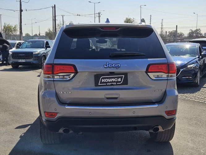 Jeep Grand Cherokee 3.6 Limited Lx At 4x4 2022 - Imagen 5