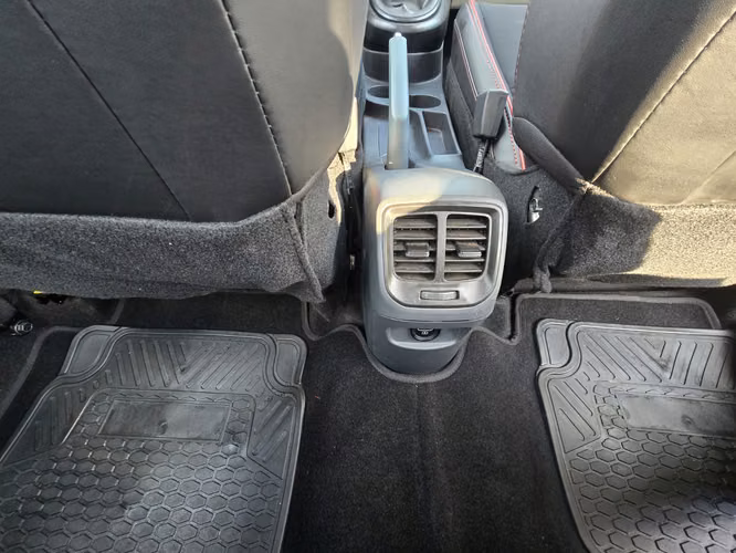 HYUNDAI GRAND I10 1.2 AI3 SDN PLUS MT - Imagen 12