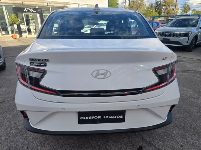 HYUNDAI GRAND I10 1.2 AI3 SDN PLUS MT - Imagen 4