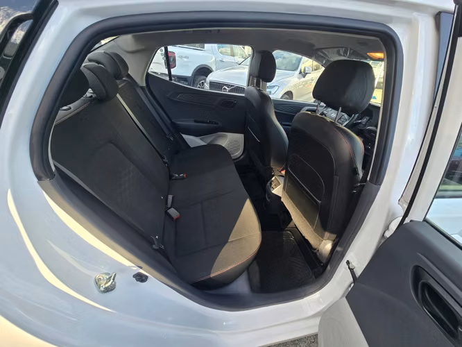 HYUNDAI GRAND I10 1.2 AI3 SDN PLUS MT - Imagen 11