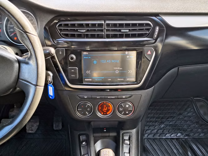 PEUGEOT 301 2022 - Imagen 14