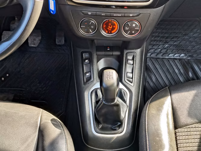PEUGEOT 301 2022 - Imagen 15