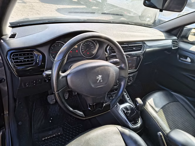PEUGEOT 301 2022 - Imagen 10