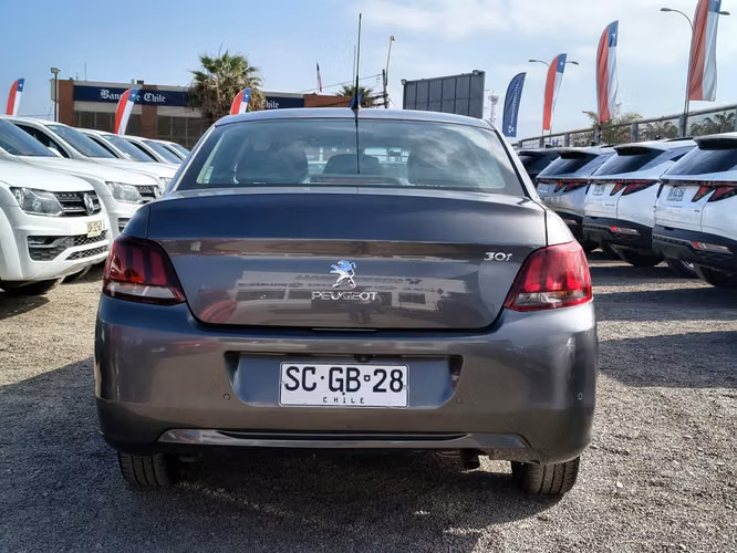 PEUGEOT 301 2022 - Imagen 6