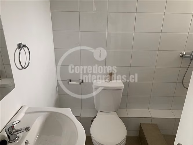 Casa en arriendo de 4 dorm. en Vitacura - Imagen 7