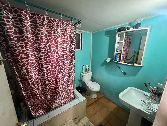 Se vende amplia casa en Caldera Av. Batallón de Atacama - Imagen 19