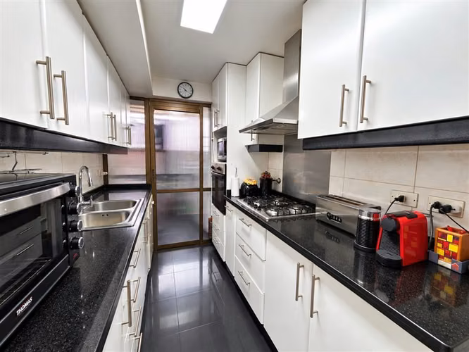 Departamento en venta de 3 dorm. en Las Condes - Imagen 13
