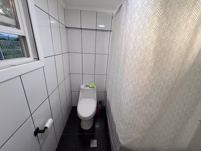 Arriendo casa, 2 dormitorios, 1 baño, 2 estacionamientos - Imagen 7