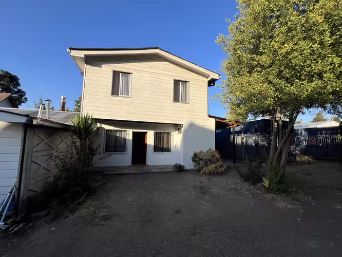 Arriendo casa, 2 dormitorios, 1 baño, 2 estacionamientos - Imagen 2