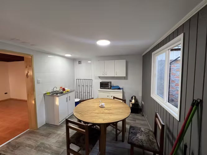 Arriendo casa, 2 dormitorios, 1 baño, 2 estacionamientos