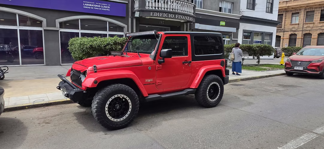 VENDO JEEP WRANGLER SAHARA 2013 - Imagen 3