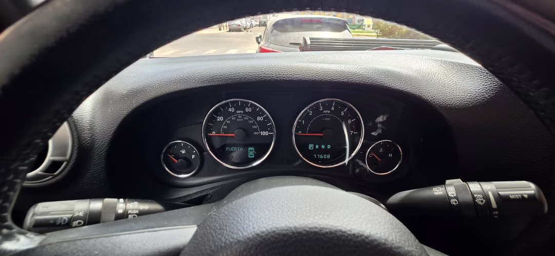 VENDO JEEP WRANGLER SAHARA 2013 - Imagen 9