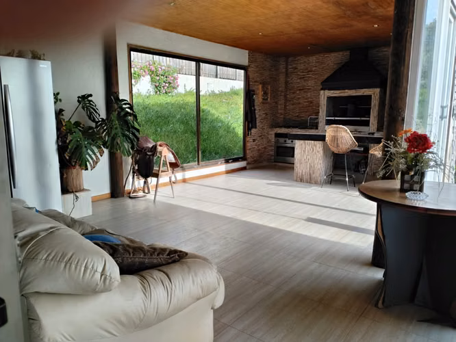 Vive en Comodidad con Excelente Conectividad (184333)