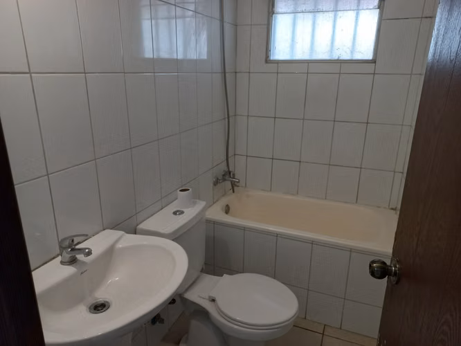 Se Arrienda Casa en Los Tilos - Imagen 6