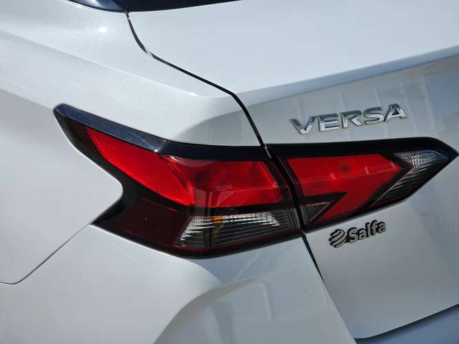 Nissan Versa 1.6 SENSE 4X2 MT 4P 2025 - Imagen 8
