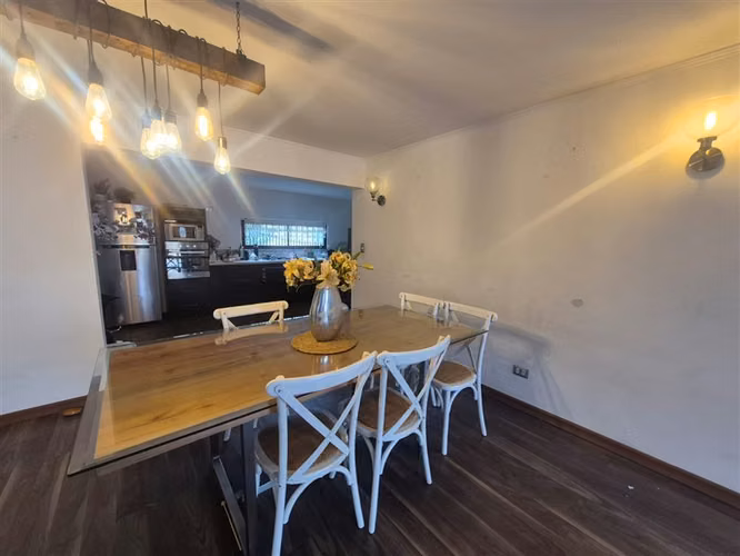 Casa en arriendo de 3 dorm.3 estac en San Miguel