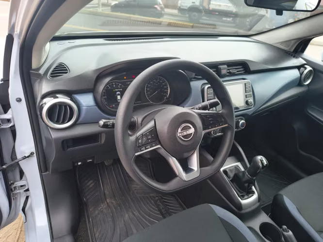 Nissan Versa 1.6 ADVANCE 4X2 MT 4P 2024 - Imagen 14