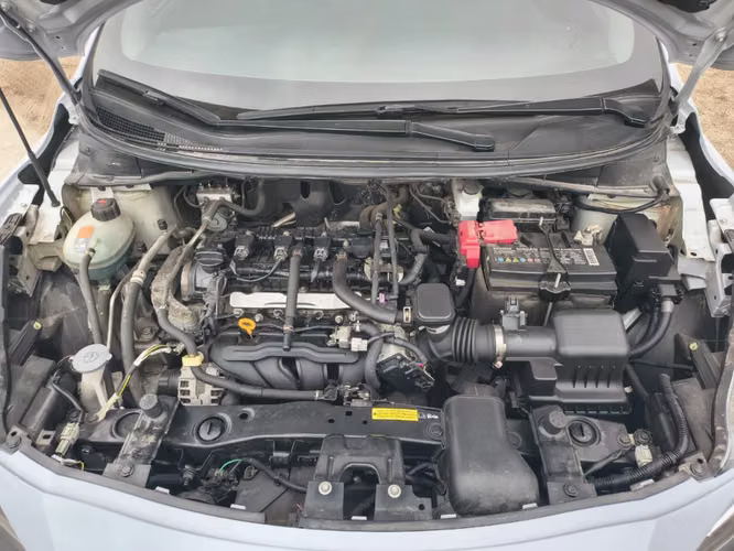 Nissan Versa 1.6 ADVANCE 4X2 MT 4P 2024 - Imagen 11