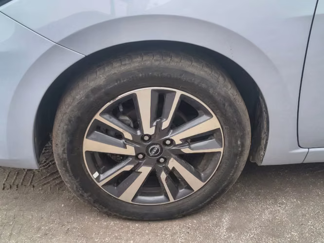 Nissan Versa 1.6 ADVANCE 4X2 MT 4P 2024 - Imagen 10