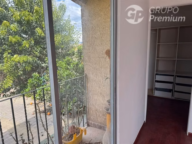 Casa de 6Dorm, 4 Baños (2 casas), Patio est. techado portón. - Imagen 25