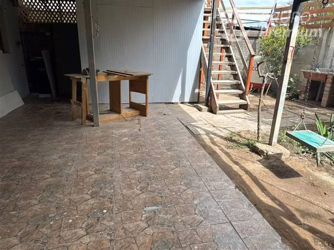 Casa de 6Dorm, 4 Baños (2 casas), Patio est. techado portón. - Imagen 29