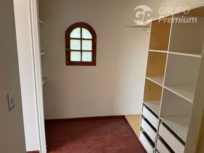 Casa de 6Dorm, 4 Baños (2 casas), Patio est. techado portón. - Imagen 24