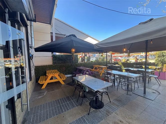Local 250m2 const. y 90m2 terraza Strip Alto Flujo Pte Alto
