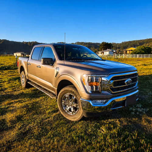 Ford F-150 XLT 4x4 5.0 V8 Coyote Automática 2024