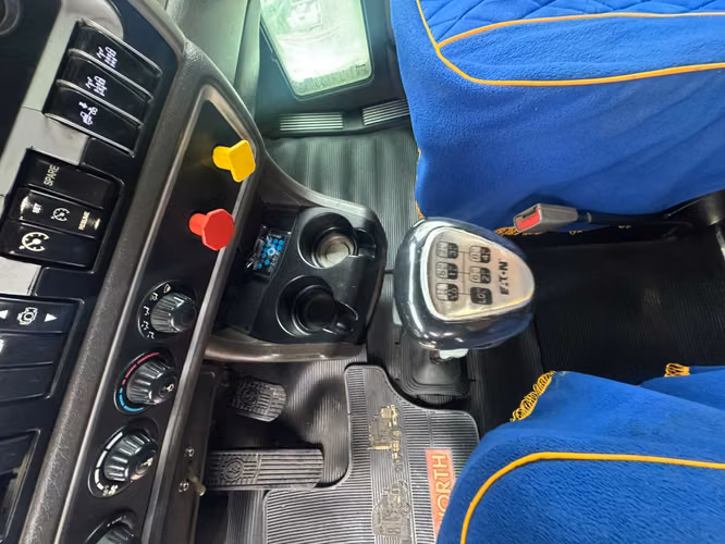TRACTO KENWORTH MODELO T800 - Imagen 19
