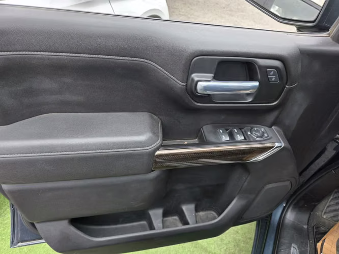 Chevrolet Silverado 5.3 CC LT TRAILBOSS Z71 AT 4X4 2021 - Imagen 20