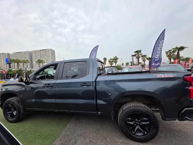Chevrolet Silverado 5.3 CC LT TRAILBOSS Z71 AT 4X4 2021 - Imagen 8