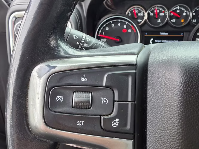 Chevrolet Silverado 5.3 CC LT TRAILBOSS Z71 AT 4X4 2021 - Imagen 17