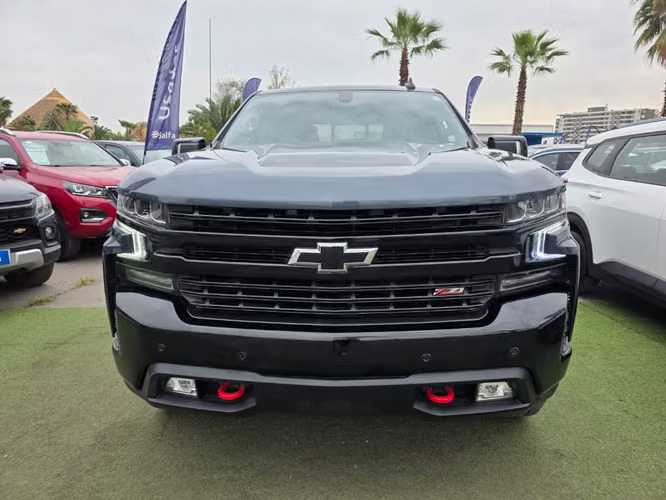 Chevrolet Silverado 5.3 CC LT TRAILBOSS Z71 AT 4X4 2021 - Imagen 2