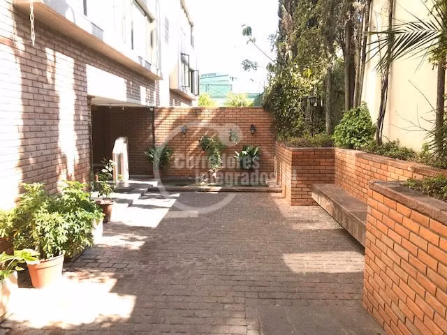 R.de Triana/Flandes 140 mts, 3d/2b, servicios, 2estac/bod DN - Imagen 2
